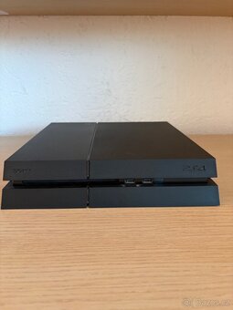 PlayStation PS4 1TB - 3