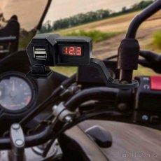Vodotěsná 12V universální motozásuvka voltmetr . - 3