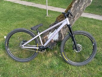 Prodám CTM DIRTKING Xpert 2023 – jako nové, málo jeté - 3