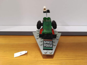 LEGO Space 6813 Galactic Chief +návod - 4 - 3