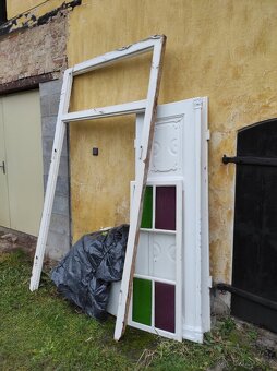 Dvoukřídlé dveře masiv se světlíkem s barevným sklem - 3