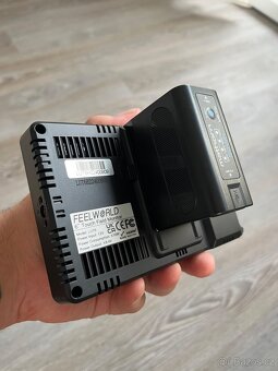 Feelworld monitor LUT6 6" + baterie - 3