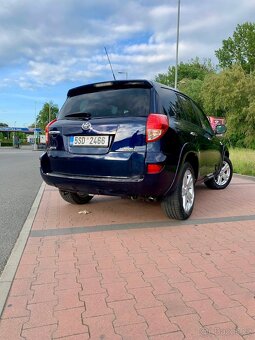 Toyota RAV4 - 3