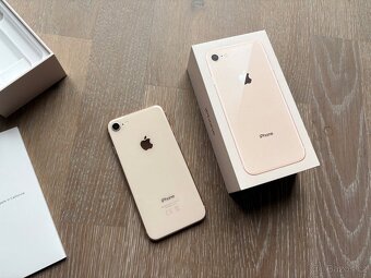 iPhone 8 128 GB gold - 3