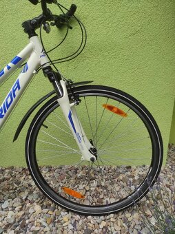 Značkové dámské trekové kolo MERIDA 28"/18" - 3