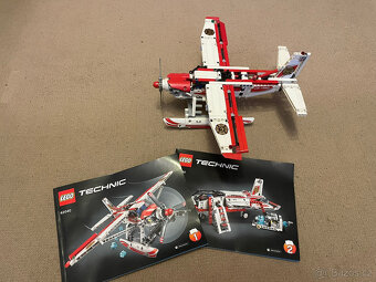 LEGO Technic 42040 Požární letoun - 3