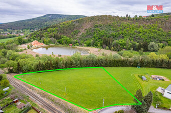 Prodej pozemku k bydlení, 1500 m², Jince, Za černým mostem - 3