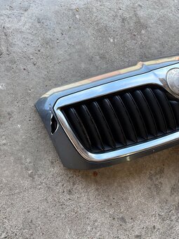 Maska Superb 1 Facelift - 3