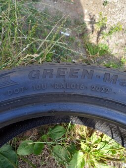 225/45R18 - 3