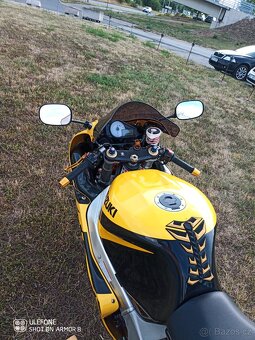 Suzuki GSX-R 750 k3 - 3