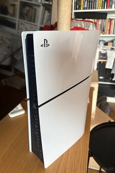 PS5 s mechanikou - zánovní + hra KDC2 - 3