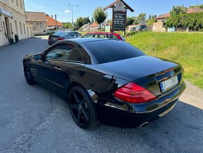 Mercedes-benz Sl 500 225kW. Black.Top - 3