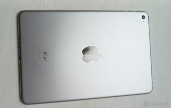 Apple iPad Mini 4 - 3