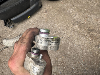 Trubky klimatizace octavia II - 3