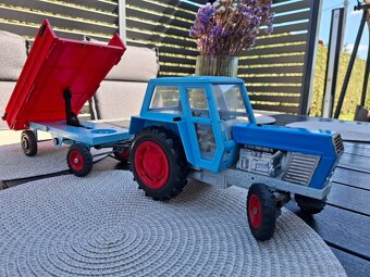 Traktor Zetor - 3