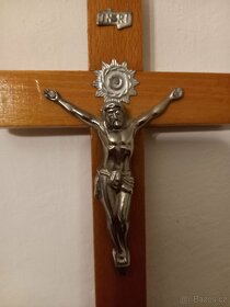 kříž s Kristem - 3