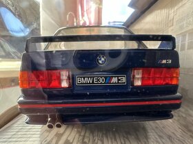 Model BMW M3 e30 Solido 1:18 modrý - 3