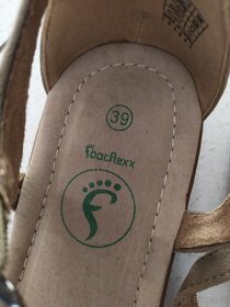 Nové dámské kožené sandály - 3