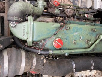 Motor Mercedes 5,7L 6- valec, diesel - 3