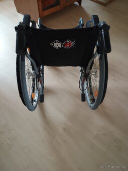 Mechanický invalidní vozík - 3