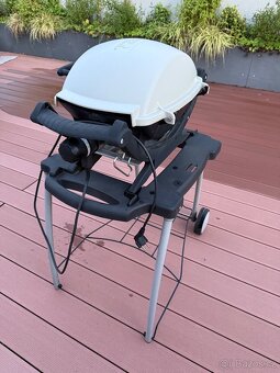 Elektrický grill Weber Q1400 - 3