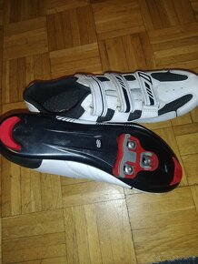 silniční tretry Exustar (vel47 , 29,.5cm) včetně kufrů - 3