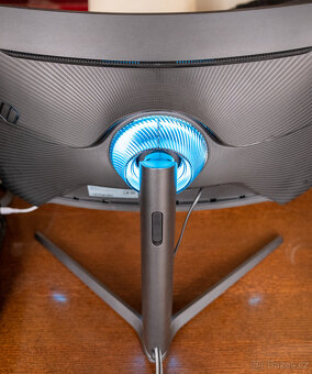 Samsung Odyssey G7 27" | 240 Hz | 2K - 3