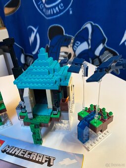 Lego Minecraft 21173 - 3