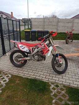 Honda CRF 450R 2010 - 3