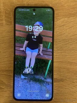 Samsung Galaxy Z Flip 5 – 256 GB, bílý - 3