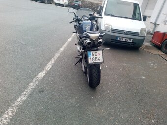 Yamaha Fazer 600 - 3