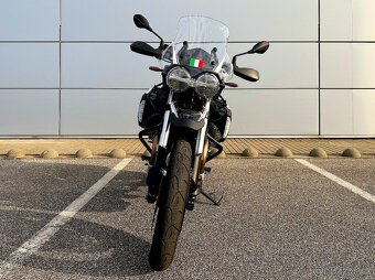 Moto Guzzi V85TT Guardia D’Onore – limitovaná edice - 3