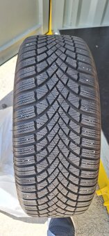 Bridgestone Blizzak 205/55 R17 95 V - 3