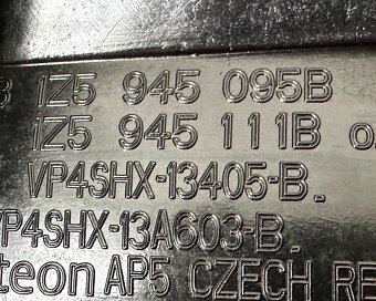 Levé zadní vnější světlo 1Z5945111B Škoda Octavia 2 FL 12 - 3