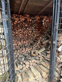 Suché štípané dřevo - 3