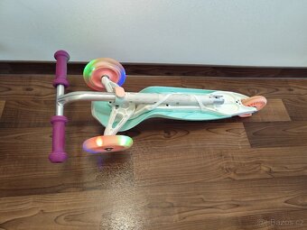 Dětská tříkolová koloběžka - 3