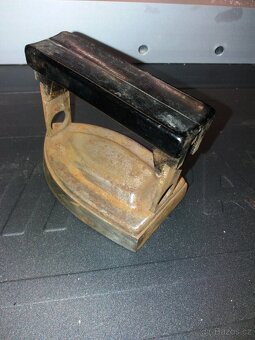 Staré žehličky - 3