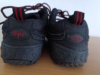 Chlapecké černé boty bpc vel. 38 - 3