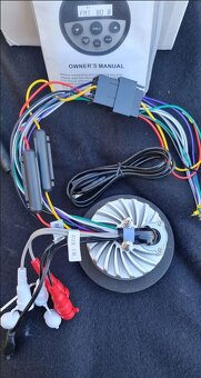 Vodotěsné rádio kulaté s bluetooth a MP3 - 3