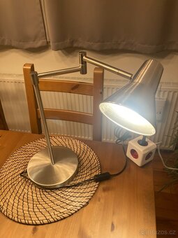 Stříbrná led stolní lampa - 3
