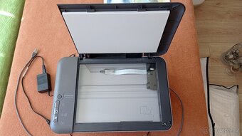 HP Deskjet 1050 – barevná tiskárna se skenerem - 3