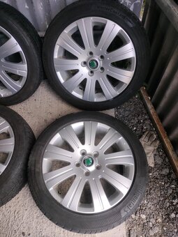 4ks alu disky orig. Škoda 5x112 R17 pneu 205/50 R17 5mm - 3