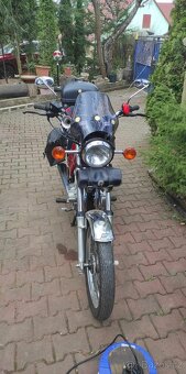 Suzuki GN 250 - 3