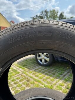 225/65 R17 106V Nokian pneumatika Wetproof 1 - 3