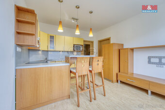 Pronájem bytu 2+kk, 36 m², Klatovy, ul. Sídliště U Pošty - 3
