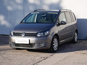 Volkswagen Touran 2.0TDi , 103 kW nafta, 2010 - 3