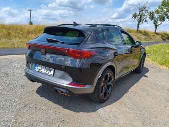 Cupra Formentor VZ 180kw e-hybrid,panorama,LED,DCC,360°kamer - 3