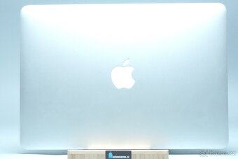ZÁRUKA/MacbookAir13.3"/I5 1.8HZ/8GB RAM/128GB SSD/CZ - 3