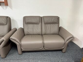 Sedací souprava 3 + 2 - kůže - zánovní - 3