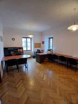 Pronájem 2 kanceláří v centru Č. Budějovic - 3